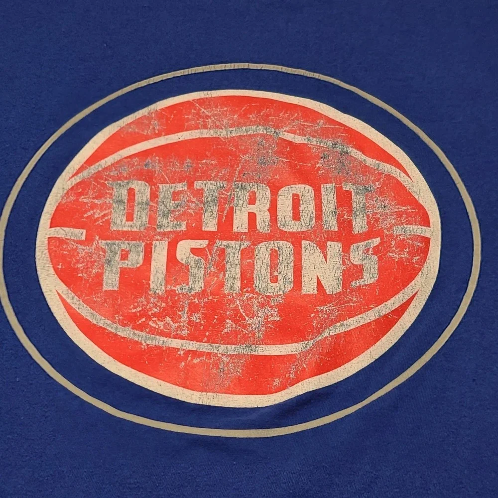 Adidas Detroit Pistons T-Shirt Mens 2XL Blue Distressed Logo Go-To Tee
